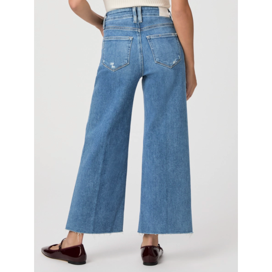 Anessa Light Wash Cropped Jeans