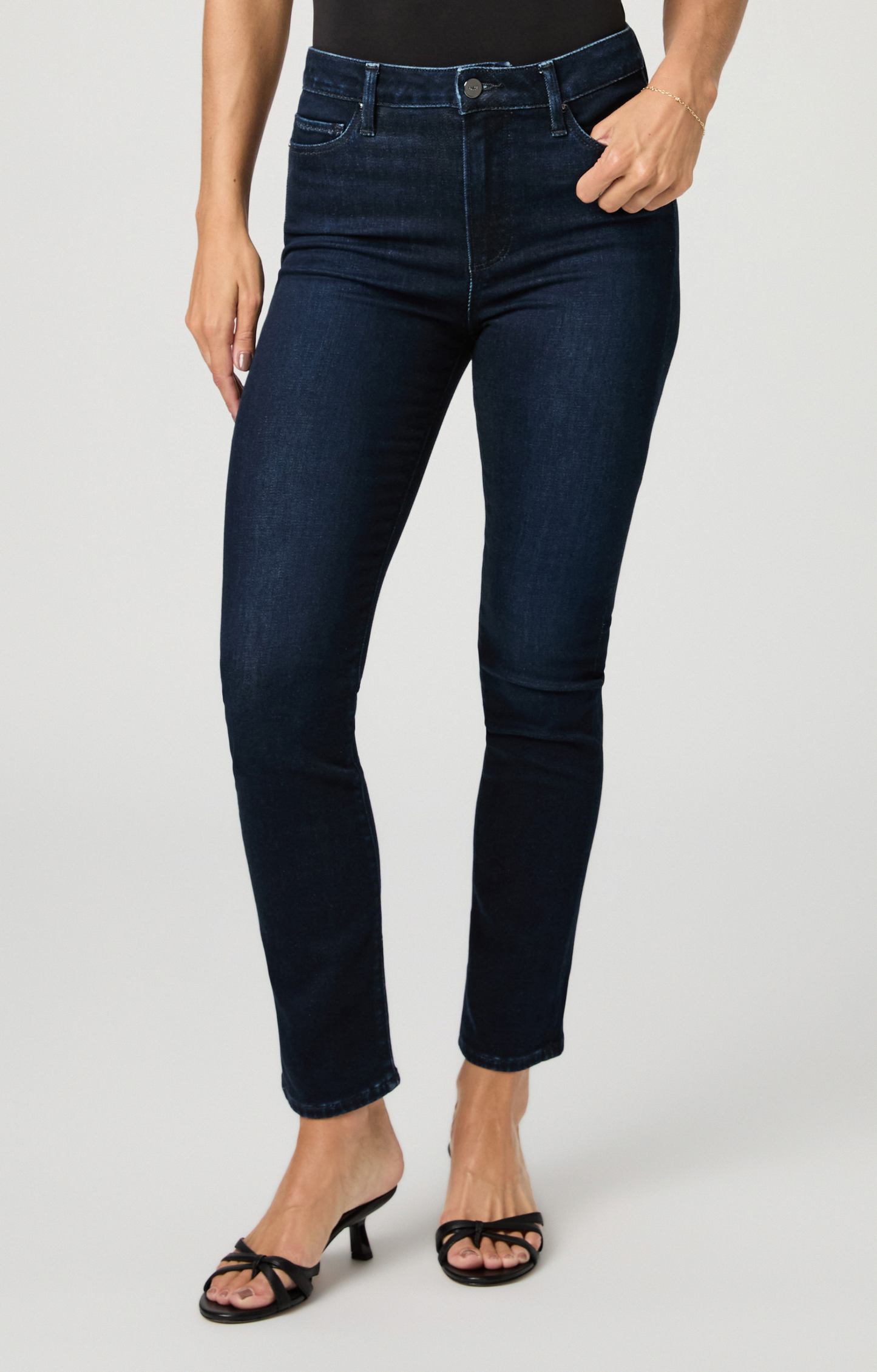 Cindy Slim Leg Jeans - Forum