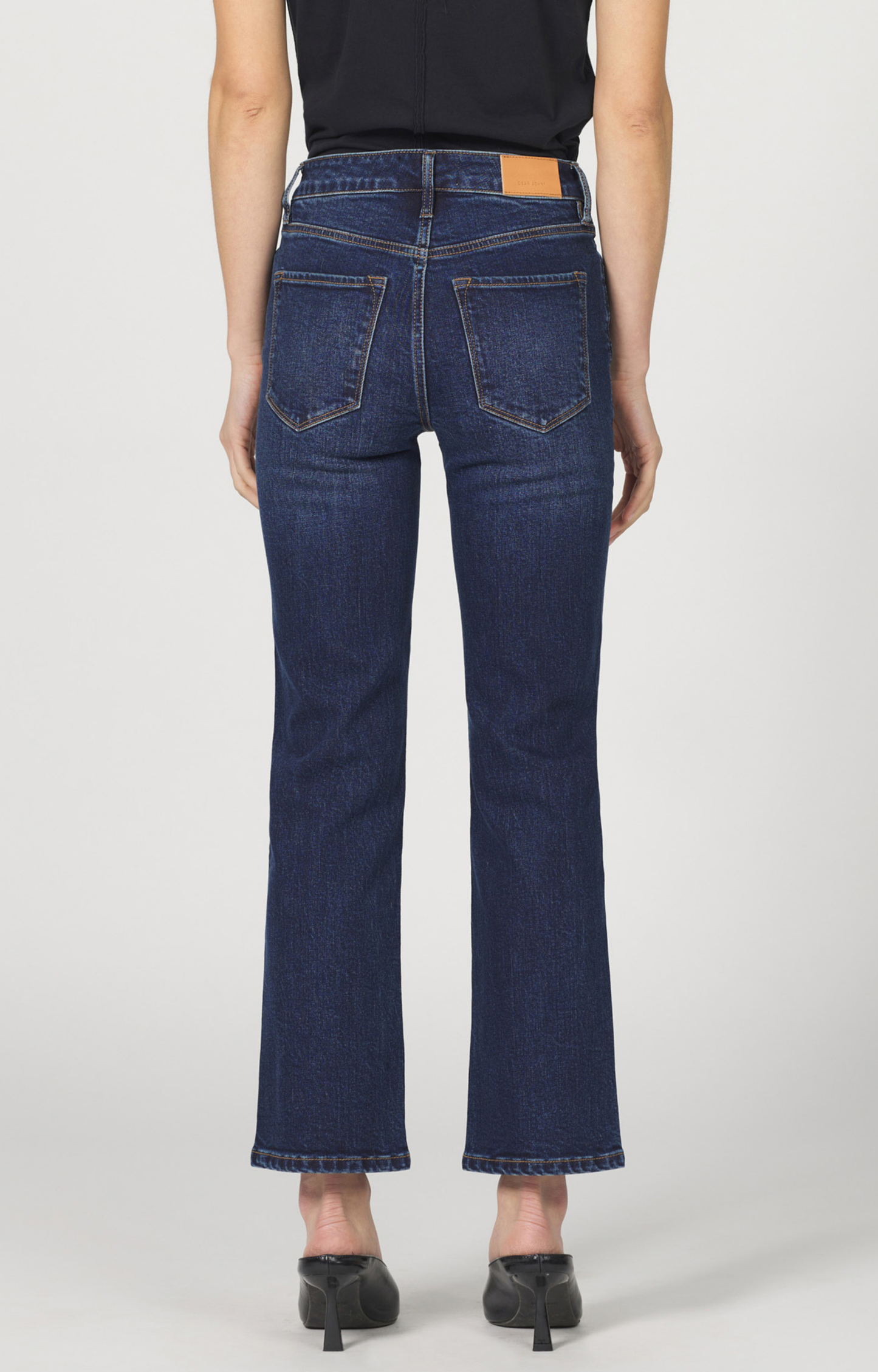 Dark Wash Straight Leg Jean